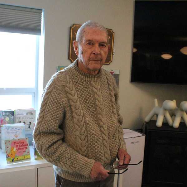 Reenactor portrays Loyalist viewpoint at Scoville Memorial