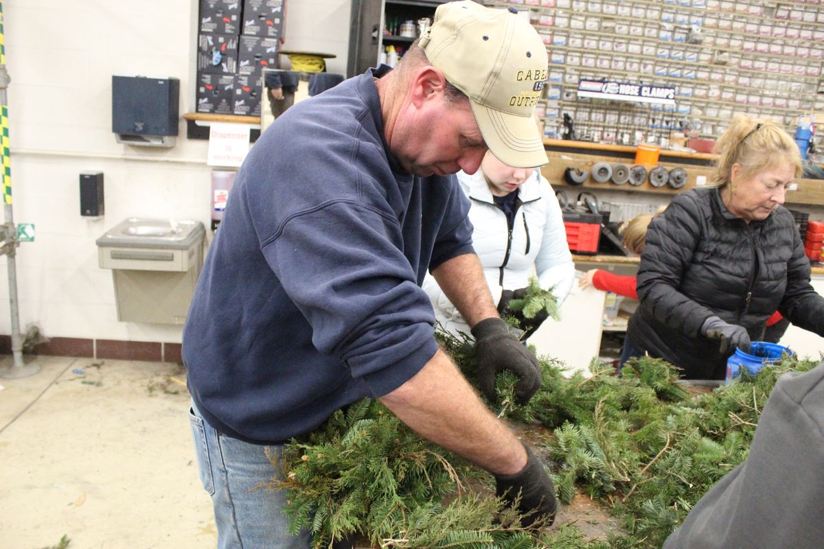 FFA Holiday Market shoppers undeterred by snow