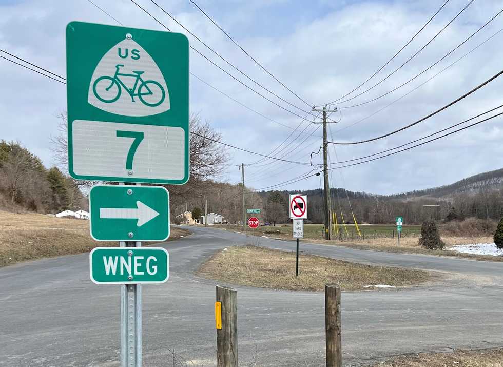 New bicycle routes and signs posted in 12 Route 7 towns