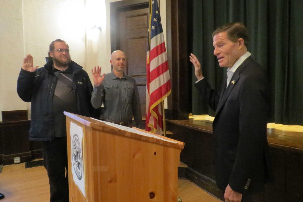 Blumenthal swears in Cornwall officials