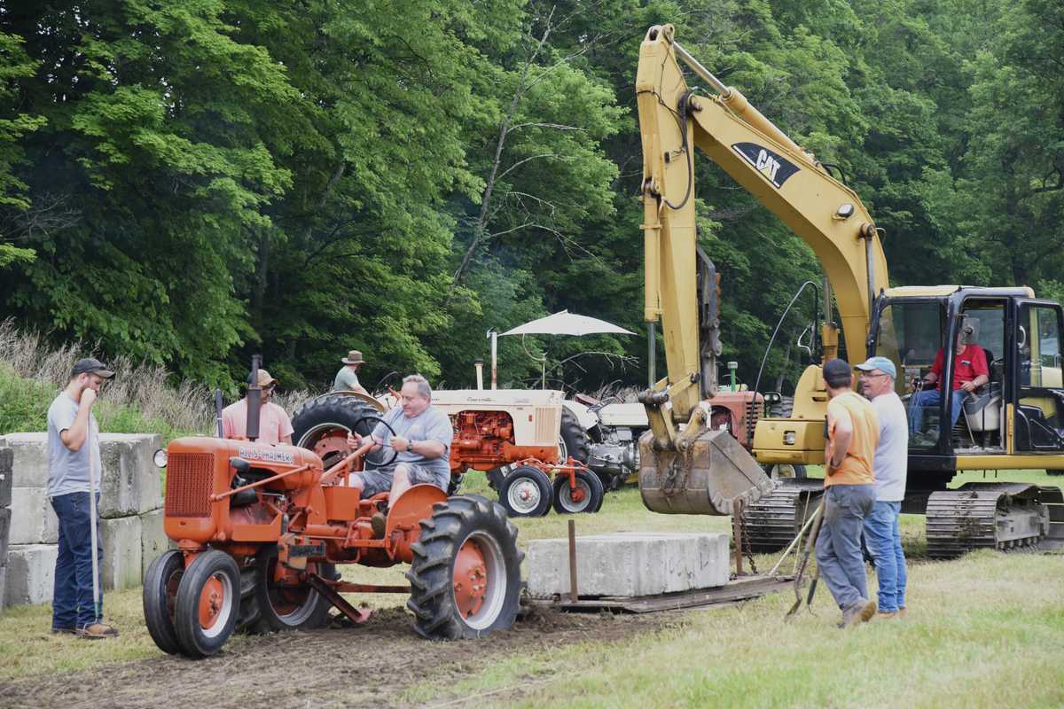Revving up tradition at CAMA tractor pull