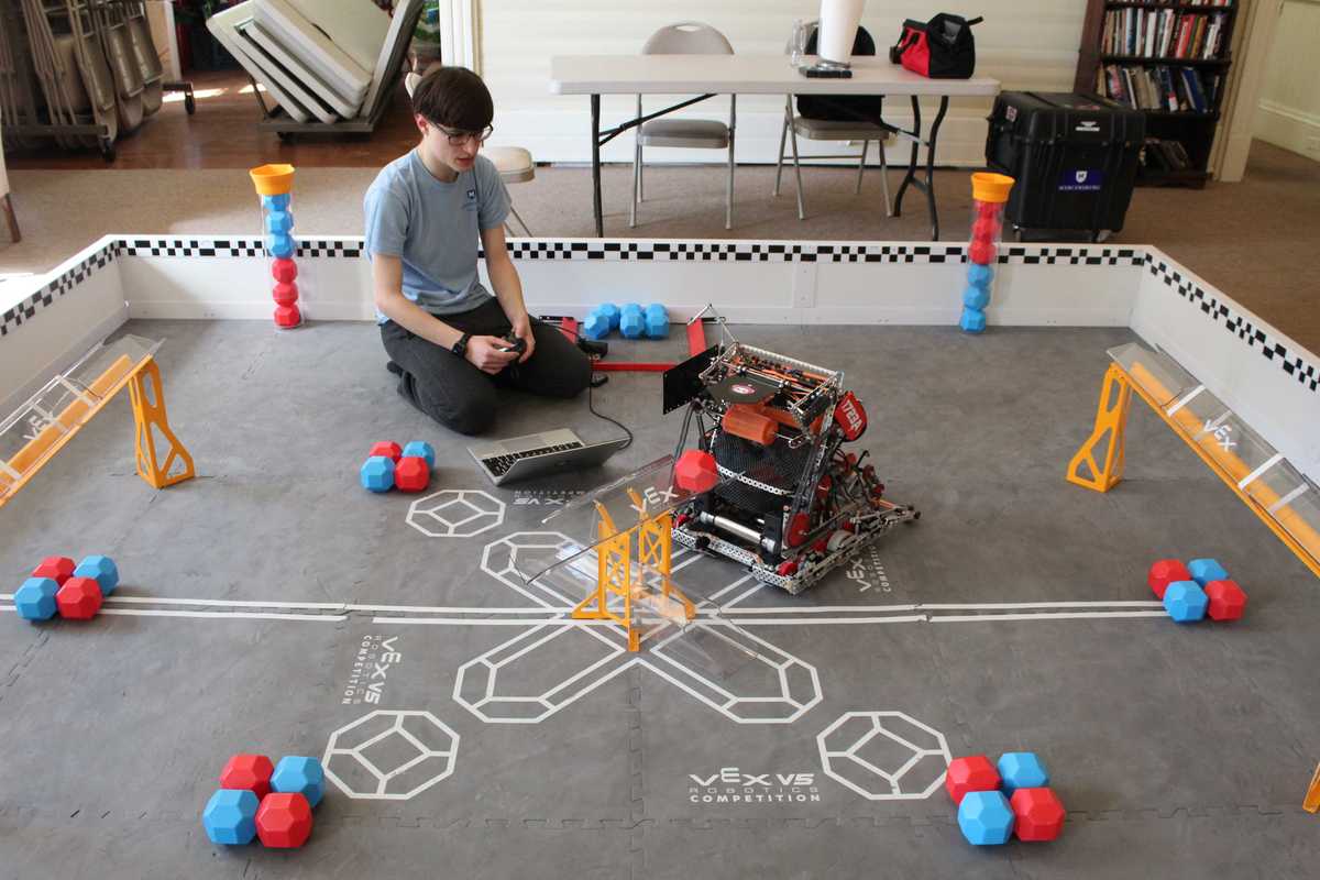 Lakeville bot-builder gears up for regional competition