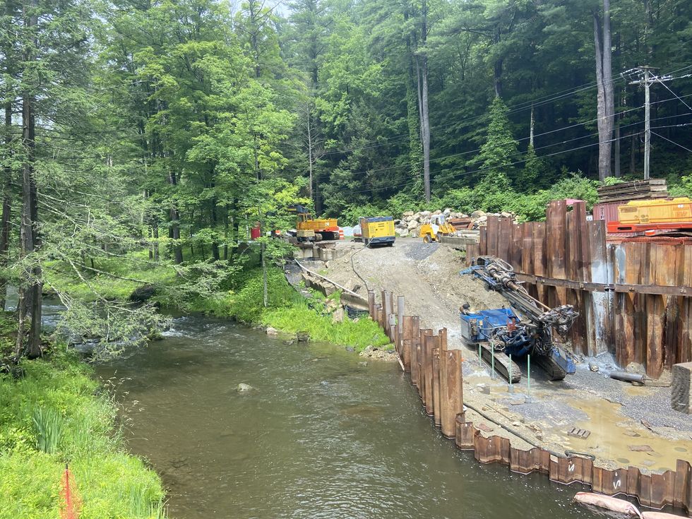 Salmon Kill Bridge faces more delay