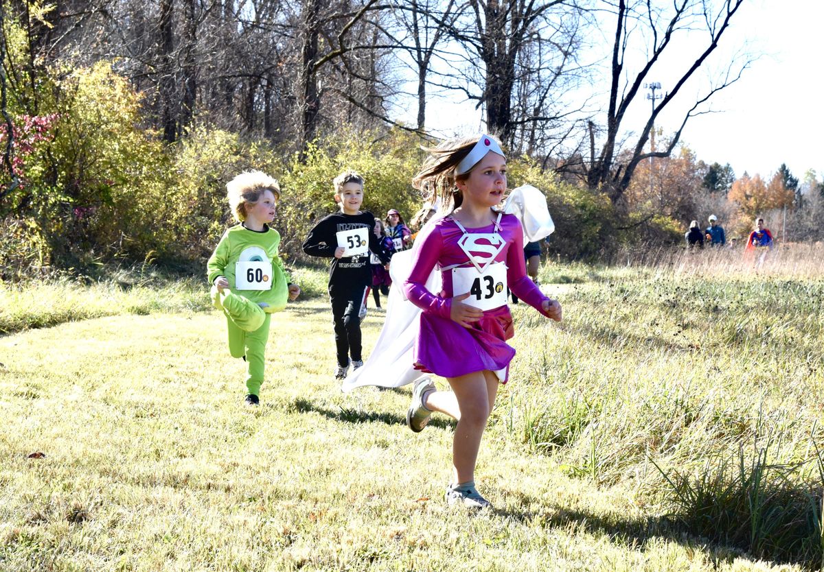 Costumed contestants conquer 48th annual Kent Pumpkin Run